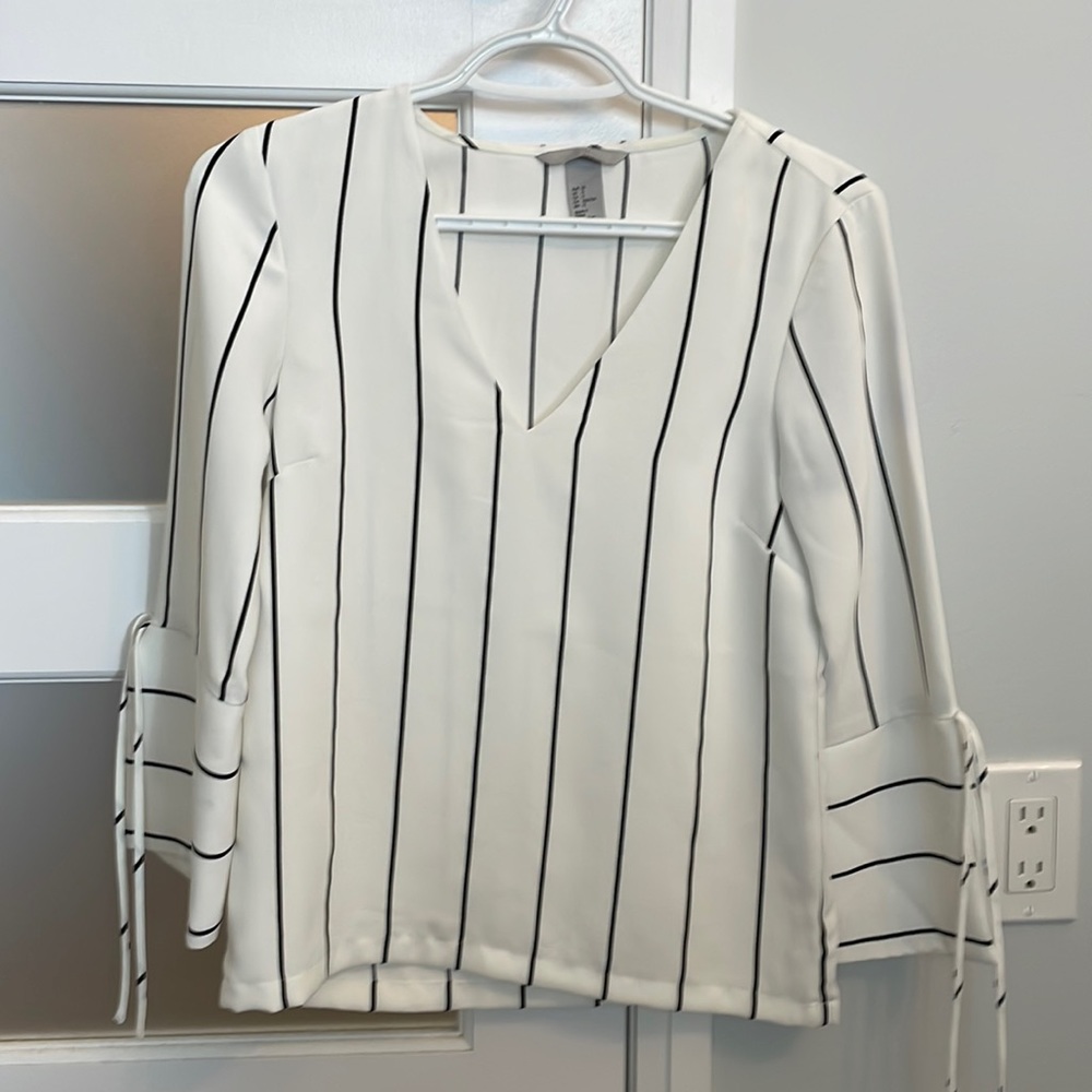 H&M white striped blouse